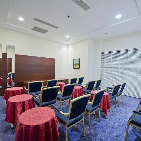 Trendy Adults Only Hotell