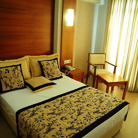 Hotell Trendy Adults Only Side