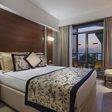 Trendy Adults Only Hotell Side
