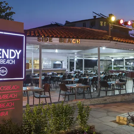 Trendy Adults Only סייד